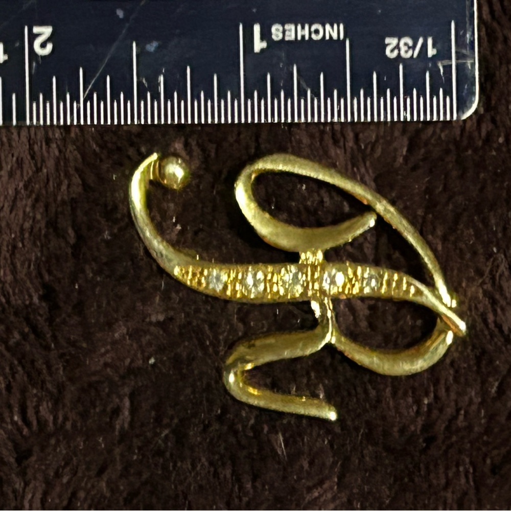 Gold Script Initial R Brooch with Sparkling Stones - Picture 7 of 7
